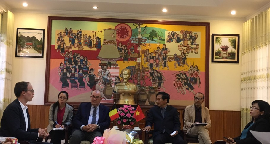 BE Ambassador Paul Jansen meeting with Kon Tum Provincial People Committee